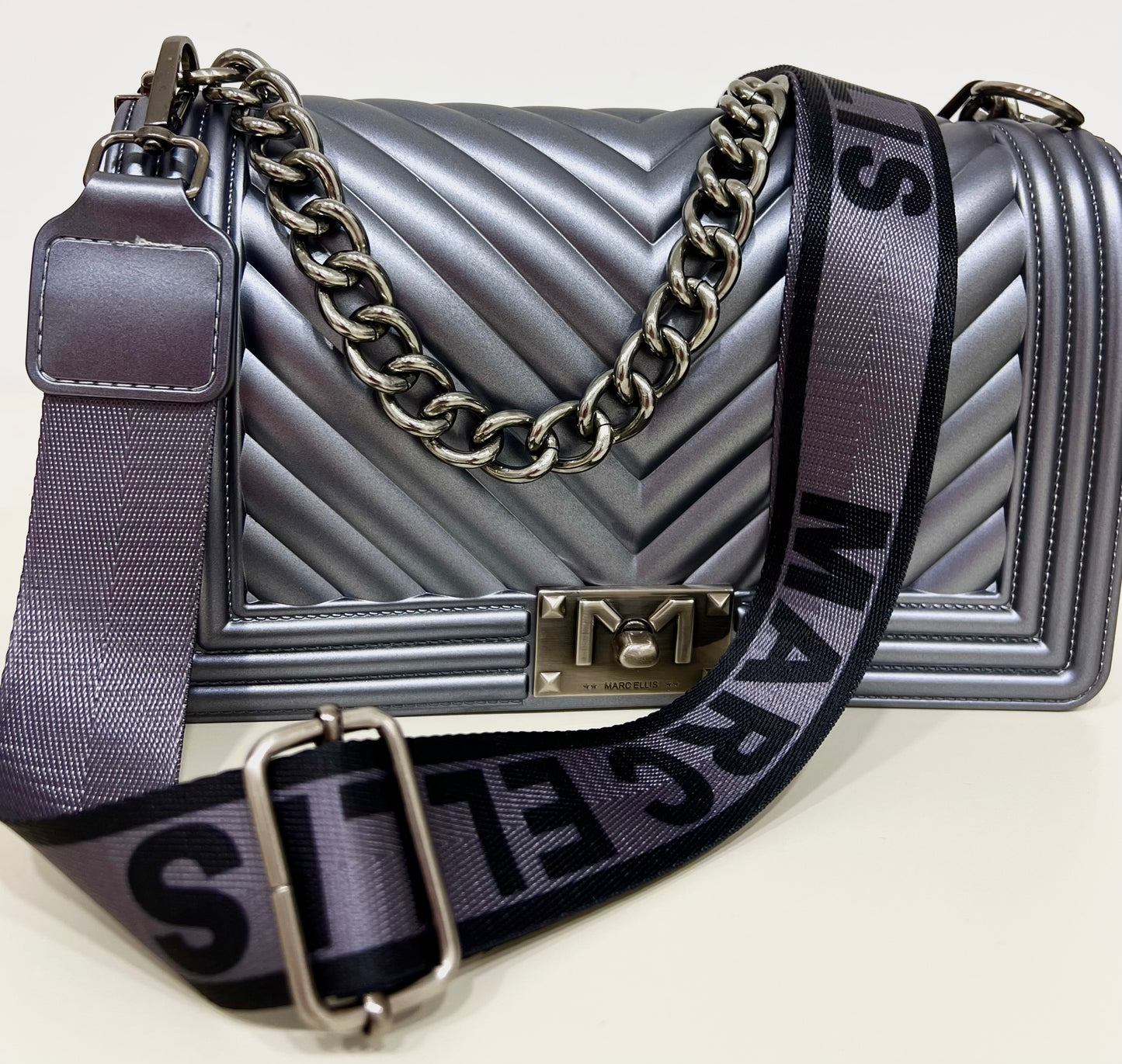 Flat-bag gun metal/satin “Marc Ellis”