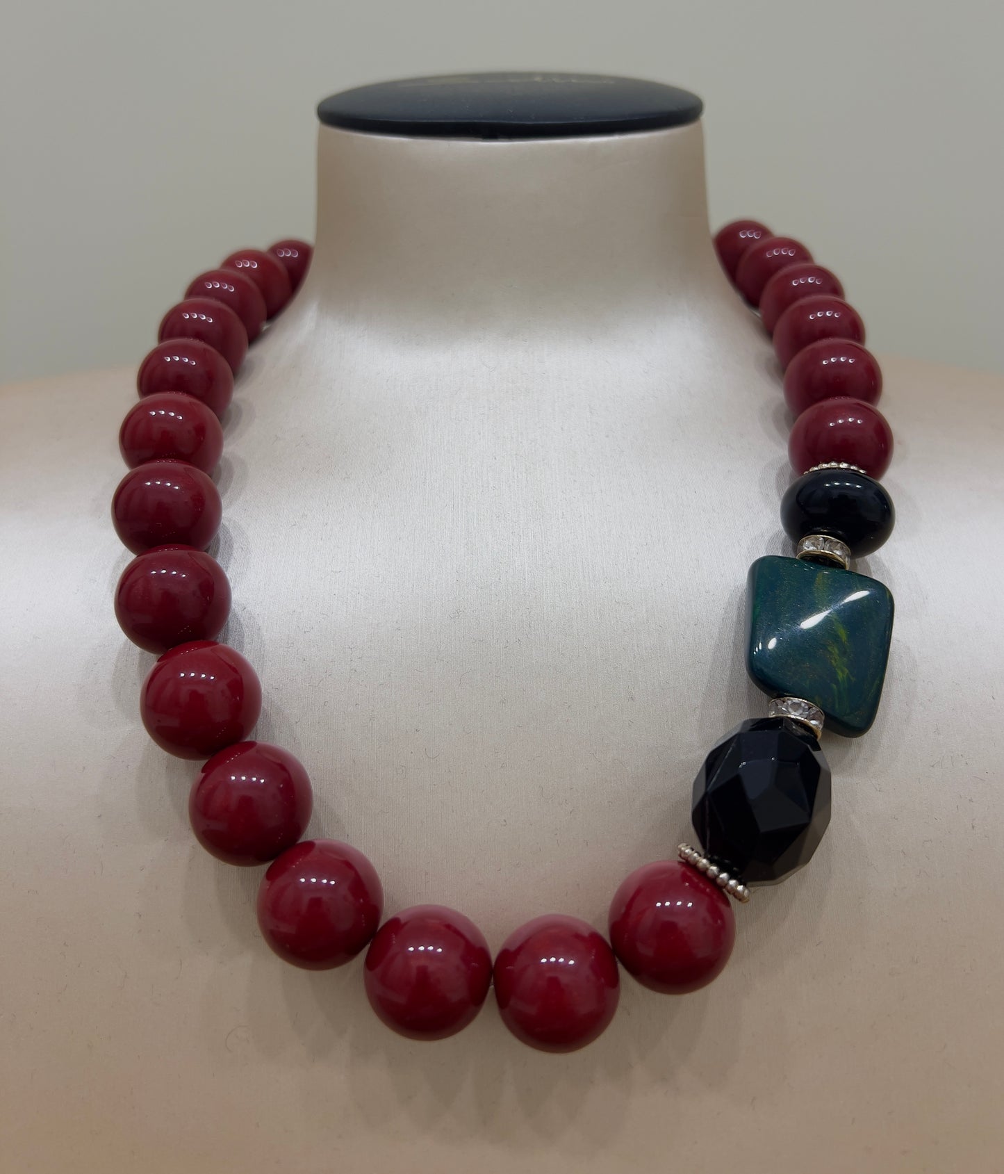 Collana corta boule rosse Capua “Sodini”