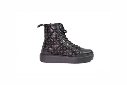 Sneakers alte in vitello nero con chiusura a zip laterale “Pollini Heritage”