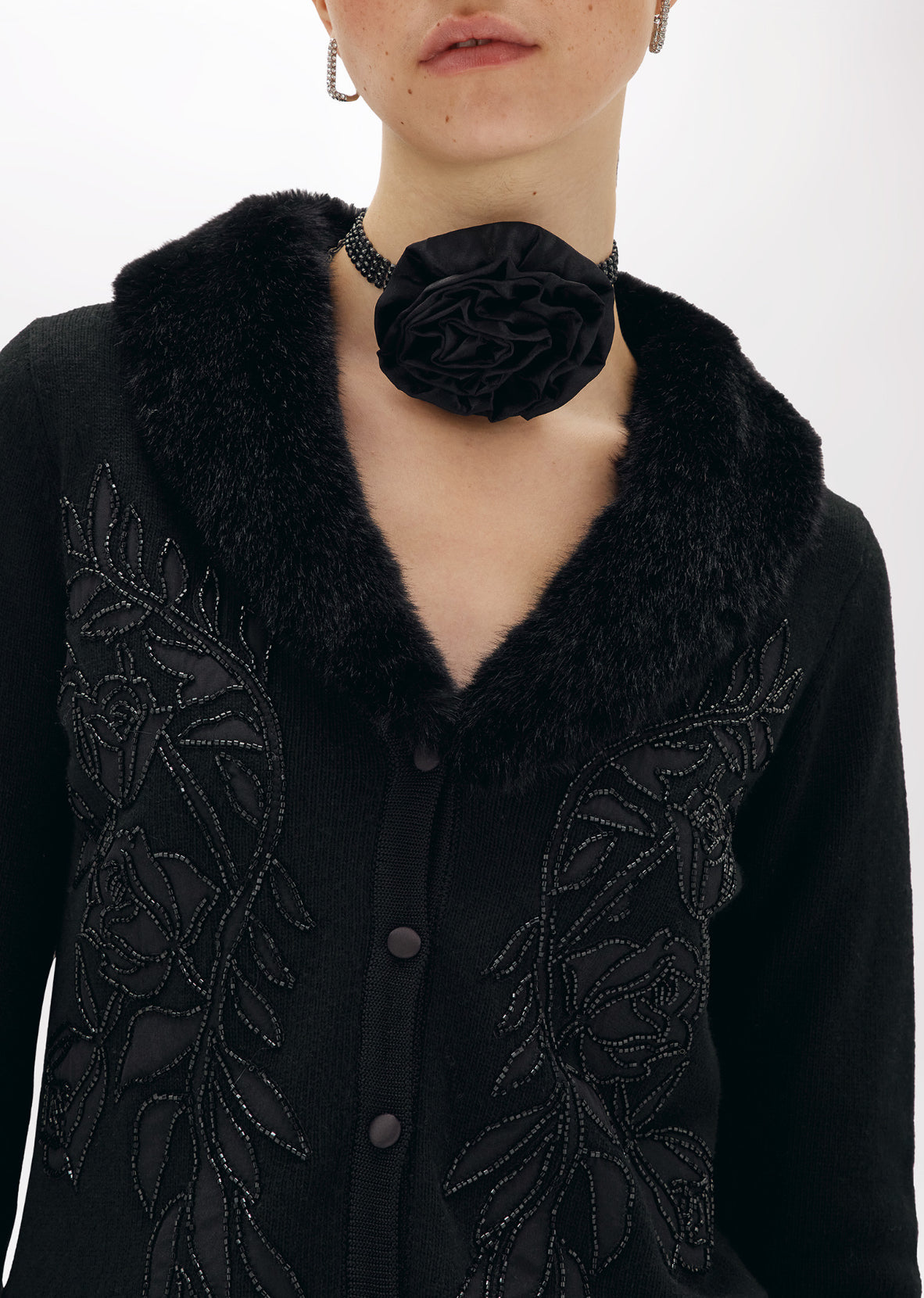 Cardigan con ricamo e collo in faux fur “Blugirl”