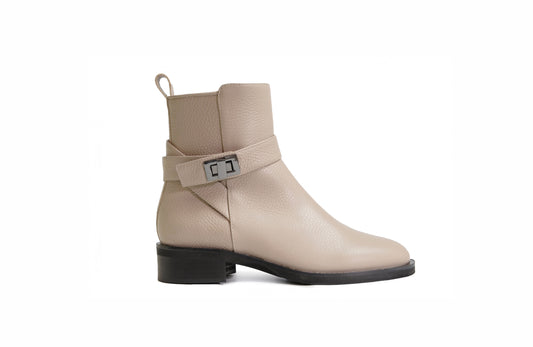 Stivaletto basso in pelle fango “Evaluna”