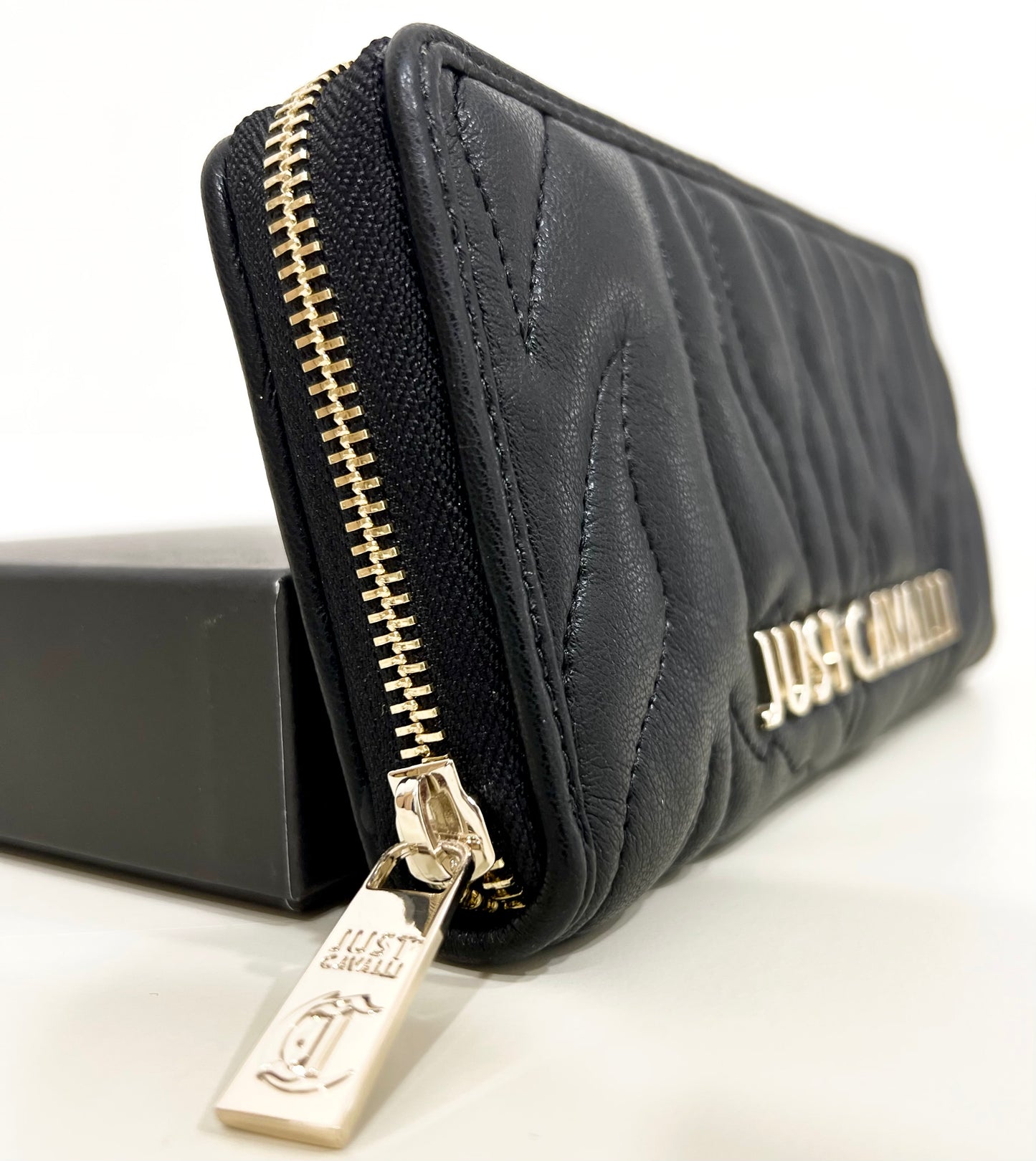 Portafoglio large zip wallett range e quilted zebra-style “Just Cavalli”