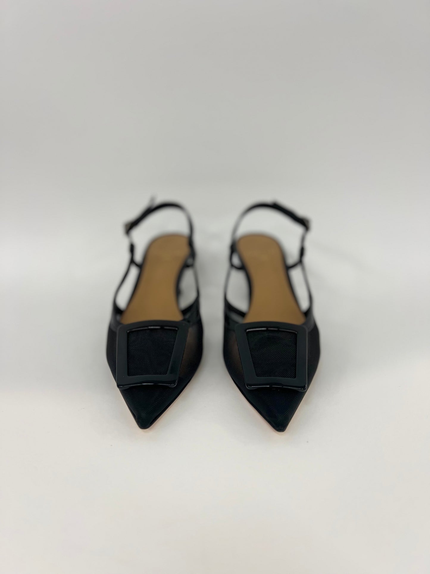 Sandalo basso in vernice nera “Chantal”
