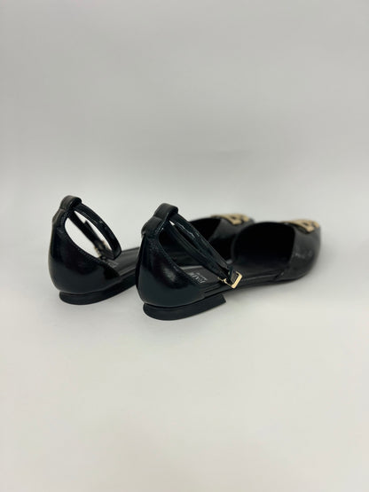 Scarpa bassa con cinturino alla caviglia “Fabi”