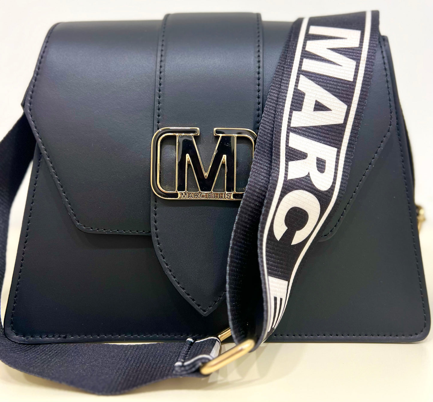 Kourtney-bag nera “Marc Ellis”