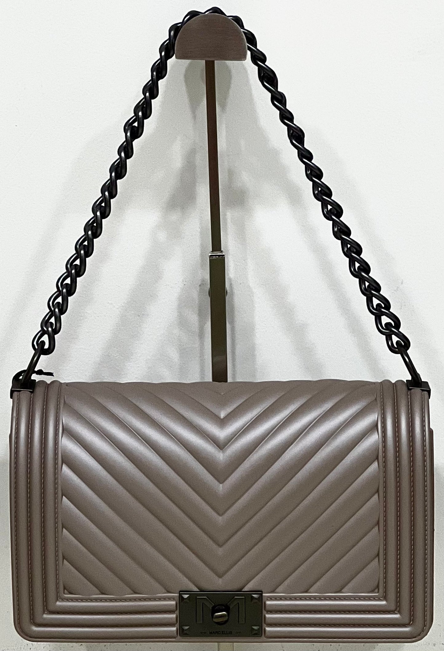 Flat-bag stone/satin “Marc Ellis”