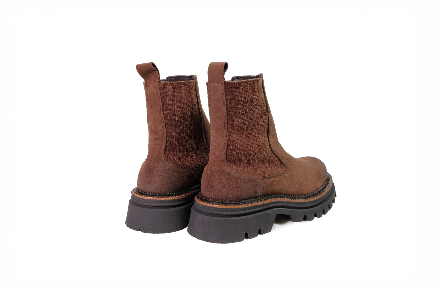 Stivaletto beatles in camoscio marrone “Les Tulipes”