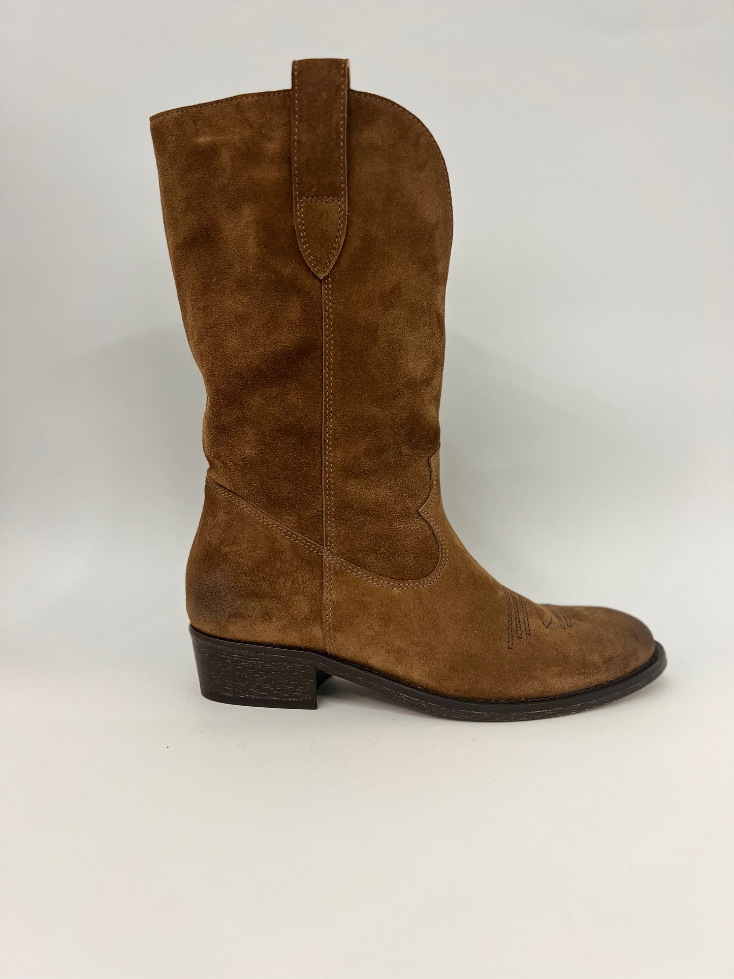 Texano alto in camoscio marrone “Via Roma 15”