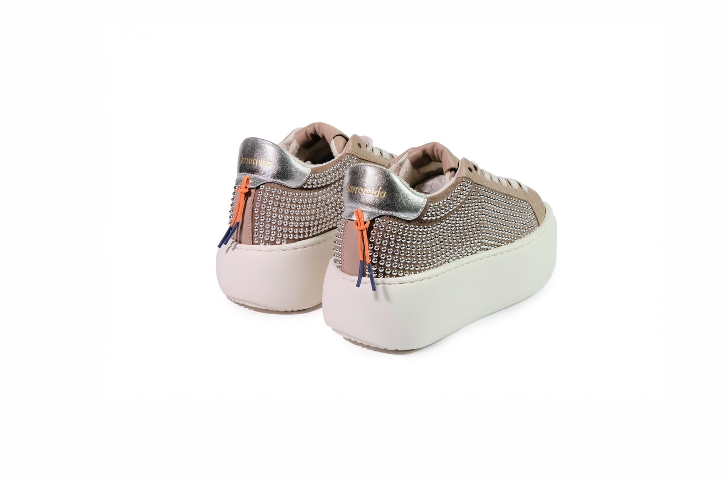 Sneakers bolla in pelle marrone con borchie “Barracuda”