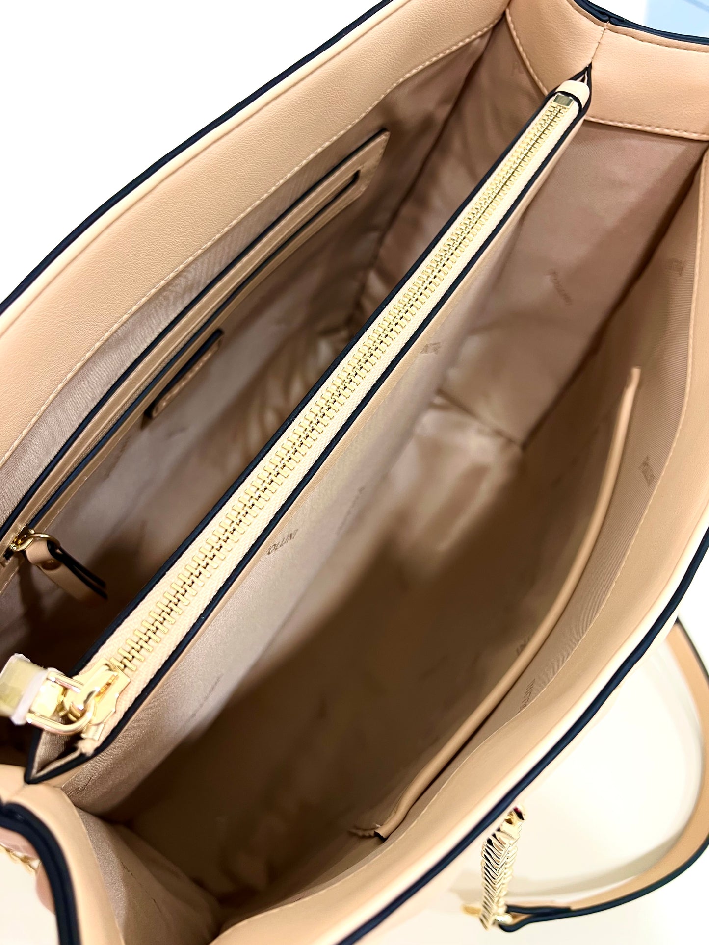 Tote bag trapuntata interlock beige “Pollini”