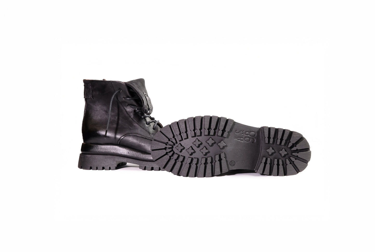 Stivaletto basso in pelle nera “A.S.98”