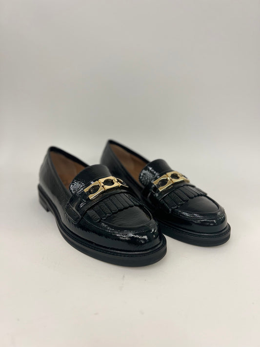 Mocassino in vernice nera e dettaglio color oro “Roberto Festa”