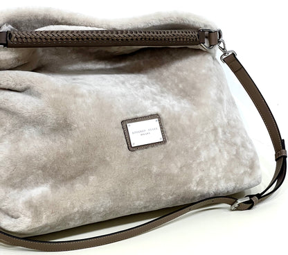 Borsa a spalla in montone grigio chiaro “Roberto Festa”