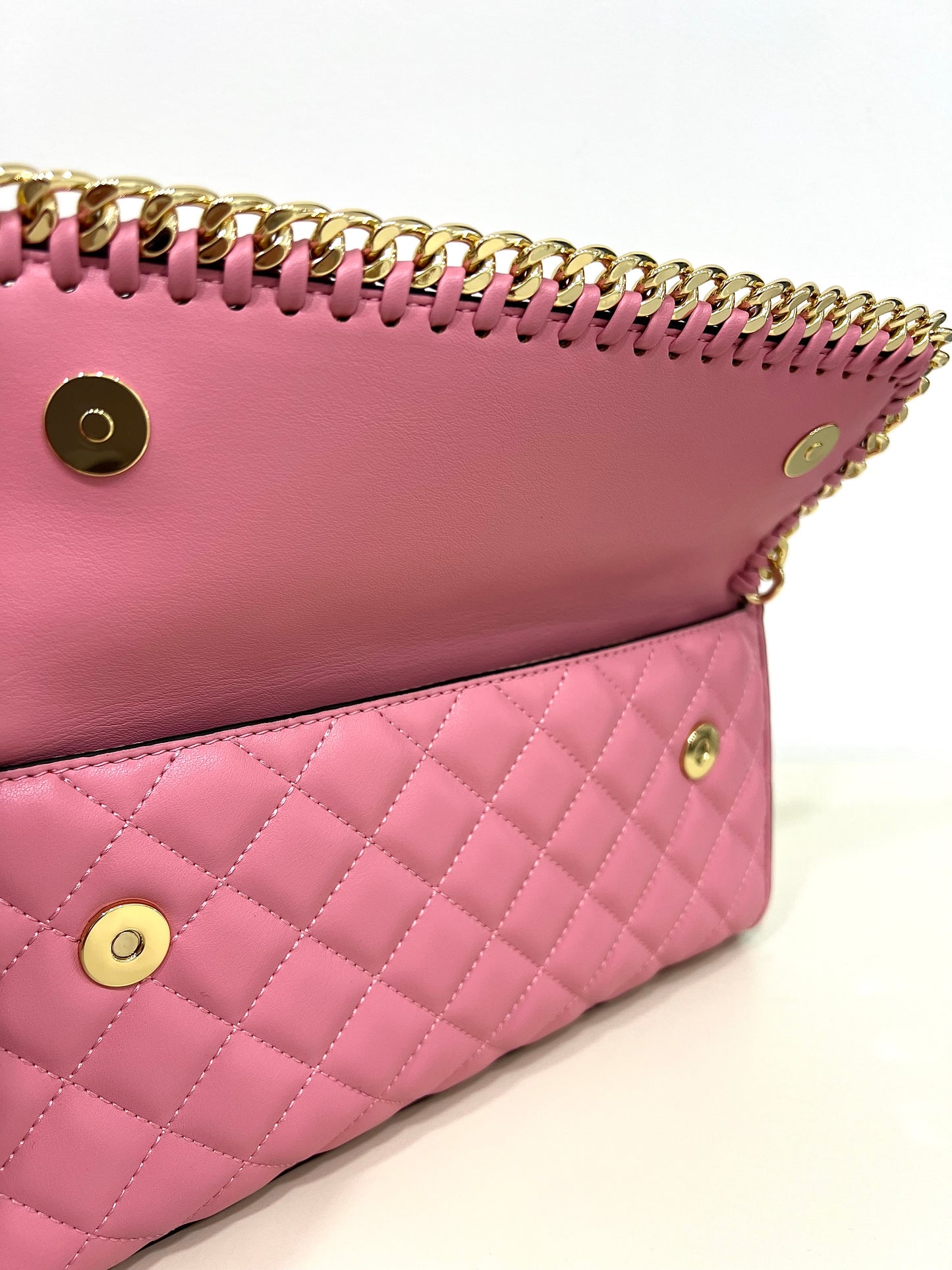 Borsa a tracolla con catena rosa “Pollini”