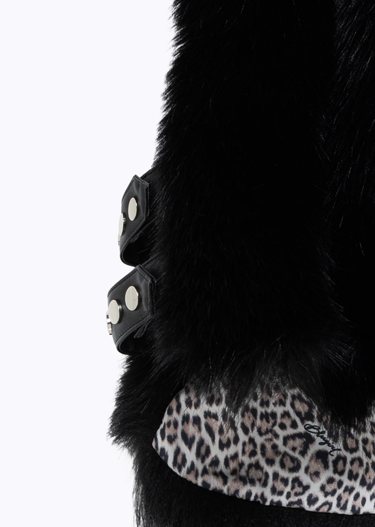 Gilet in faux fur con cinturini “Blugirl”