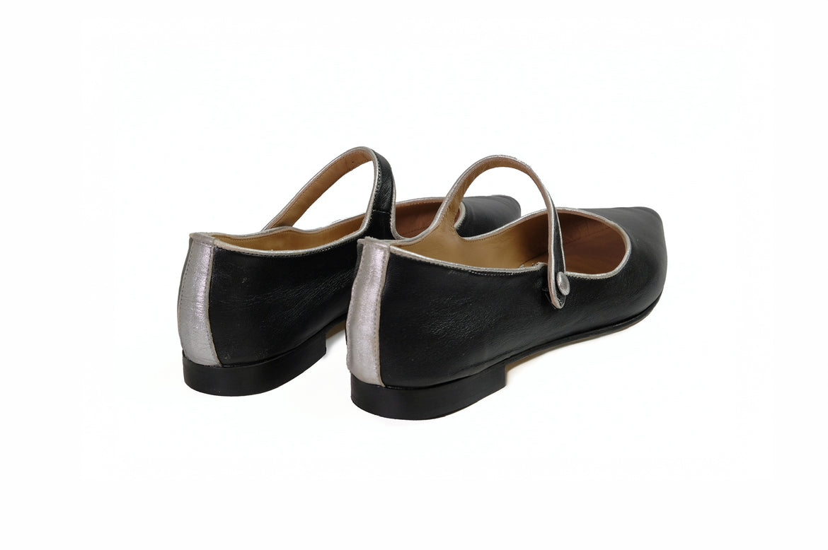 Ballerina Mary in pelle nera “Ton Goût”