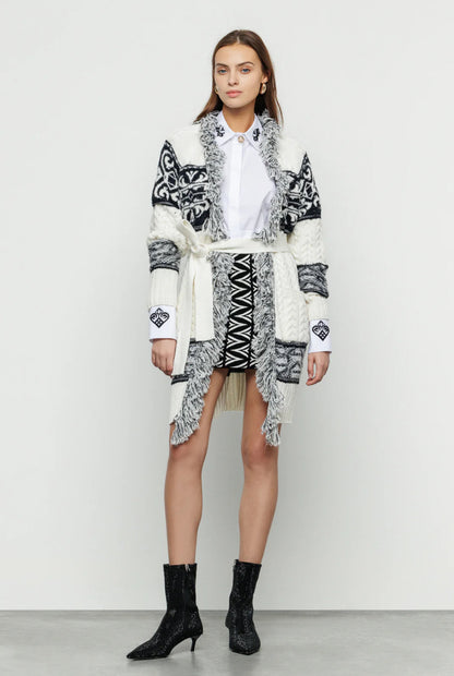 Cardigan in jacquard con lavorazione a trecce e cintura “Akep”