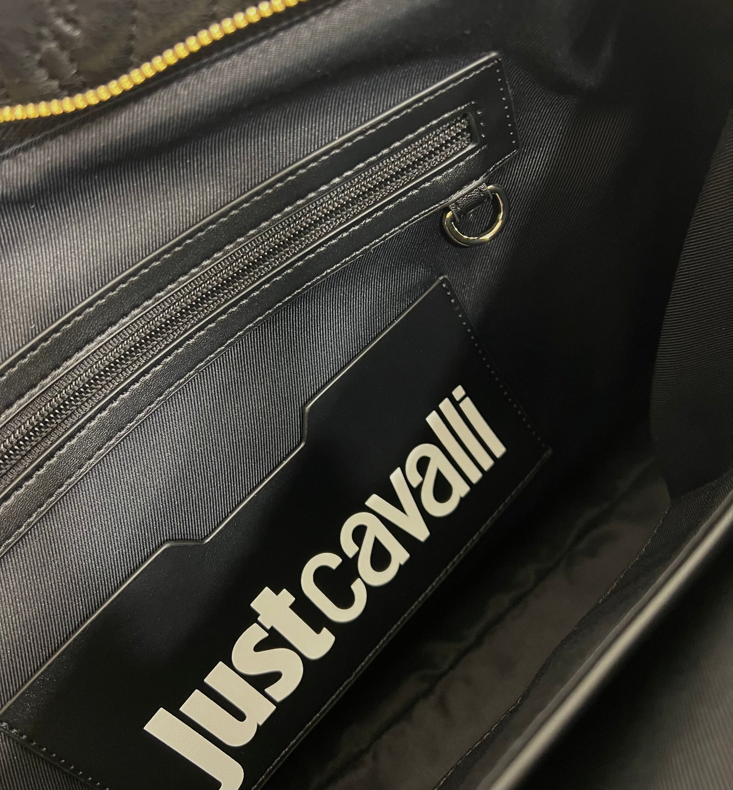 Range e quilted zebra-style “Just Cavalli”