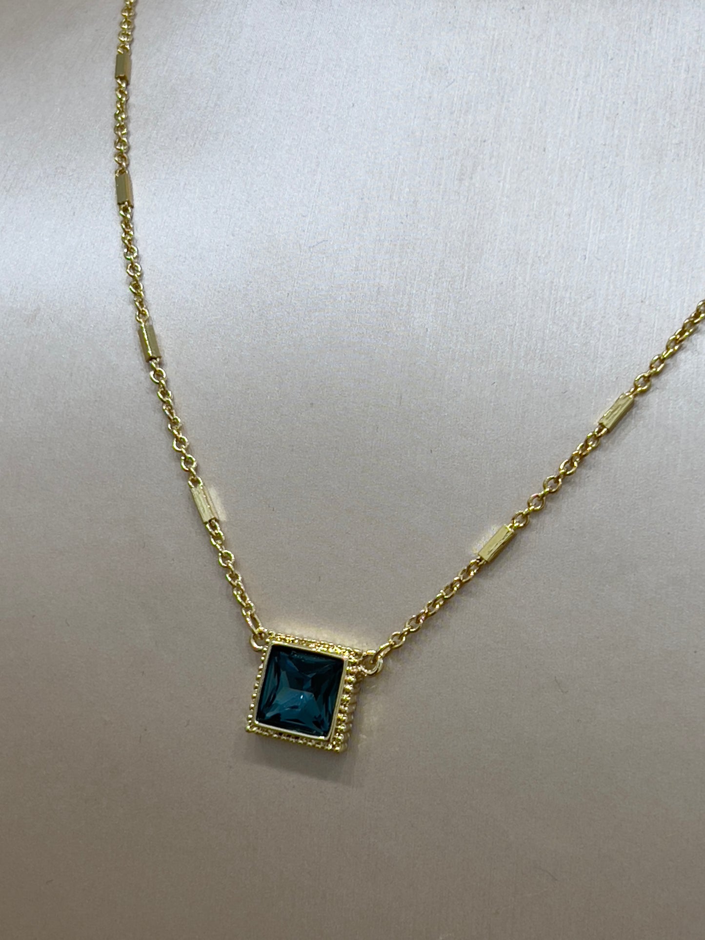 Collana linea lumieres vari colori “Sodini”