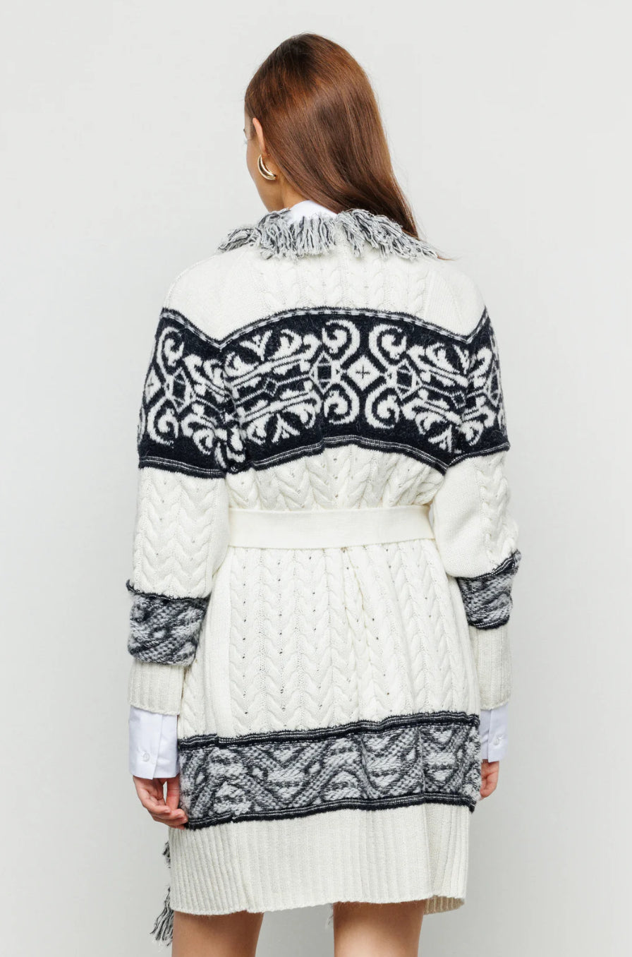 Cardigan in jacquard con lavorazione a trecce e cintura “Akep”