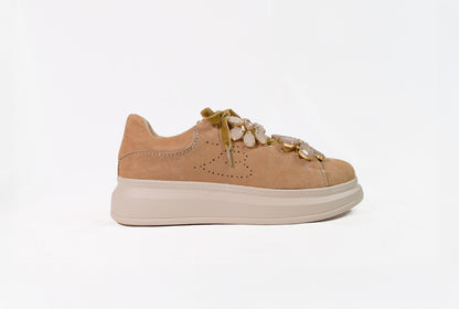 Sneakers Juliette con pietre color cuoio “Tosca Blu”