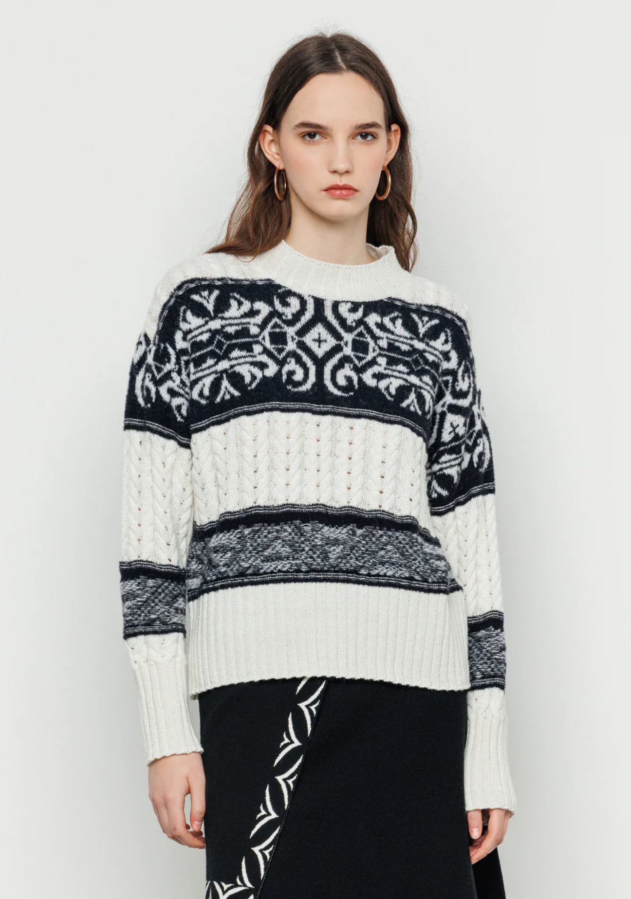 Pullover girocollo intrecciato con inserti in jacquard ”Akep”