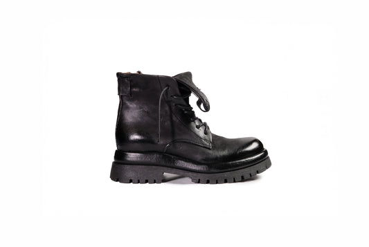 Stivaletto basso in pelle nera “A.S.98”