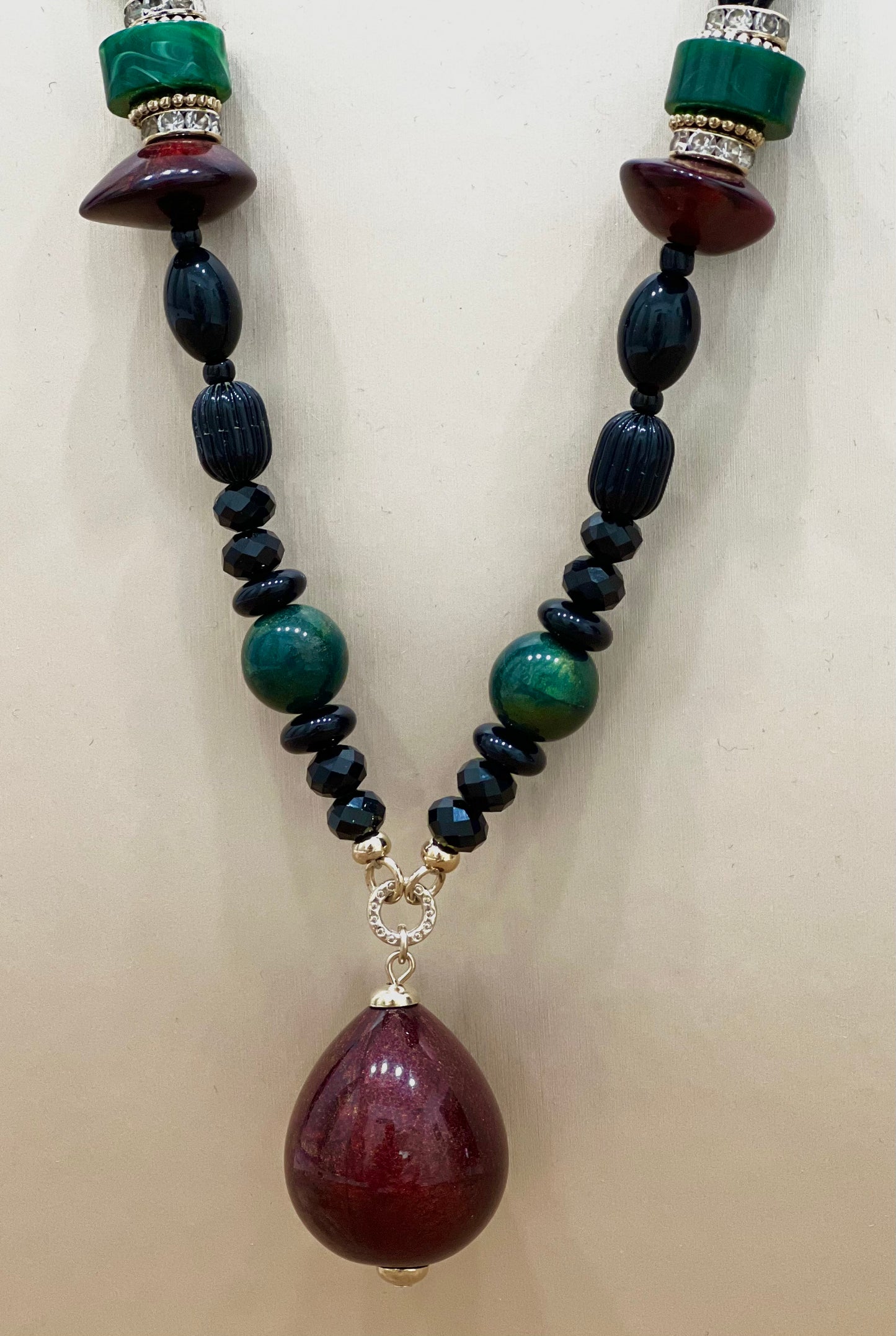 Collana con boule e pendente multicolor modello Capua “Sodini”