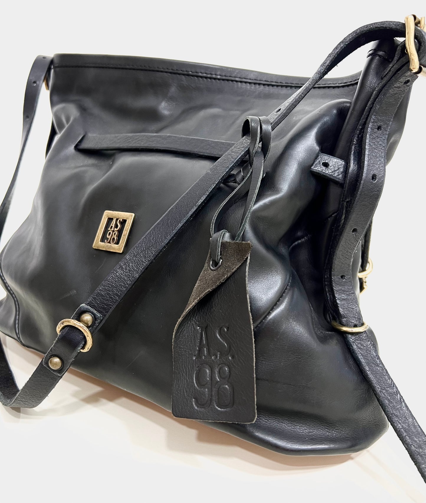 Borsa a tracolla in pelle nera “A.S.98”