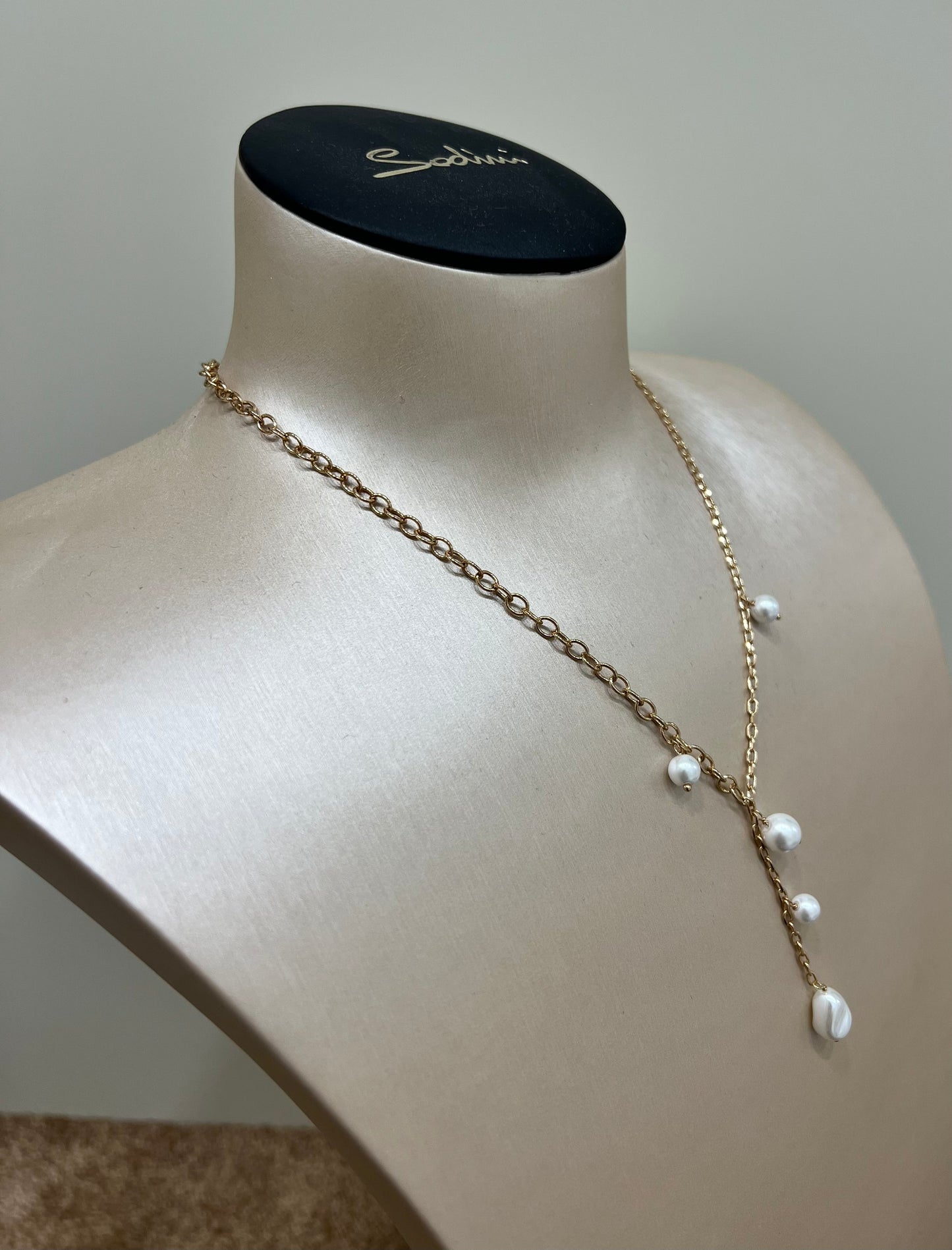 Collana modello moon con perle in vetro a Y “Sodini”