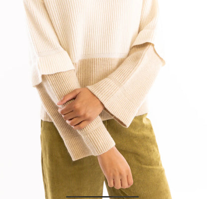 Maglione dolcevita in lana bianco e beige “Akep”