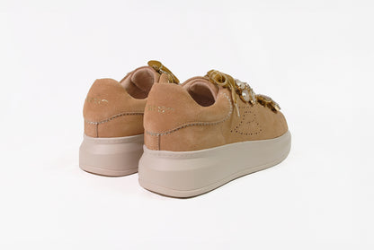 Sneakers Juliette con pietre color cuoio “Tosca Blu”
