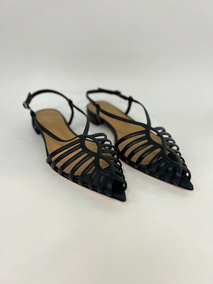 Scarpa bassa in pelle nera “Chantal”
