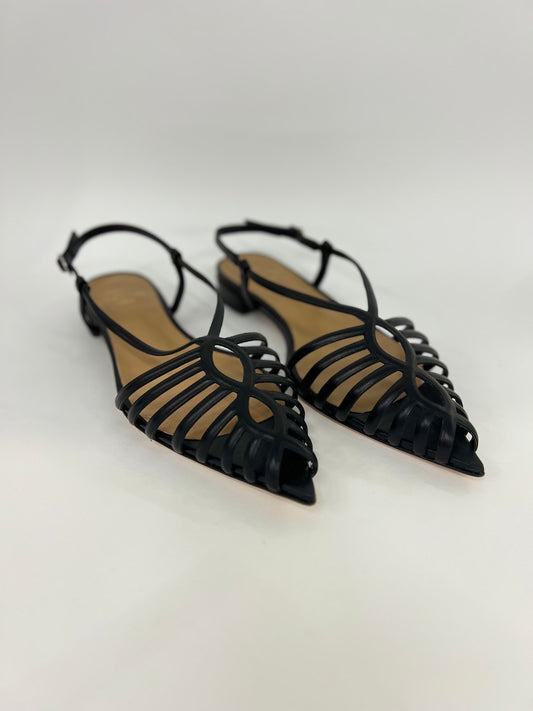 Scarpa bassa in pelle nera “Chantal”