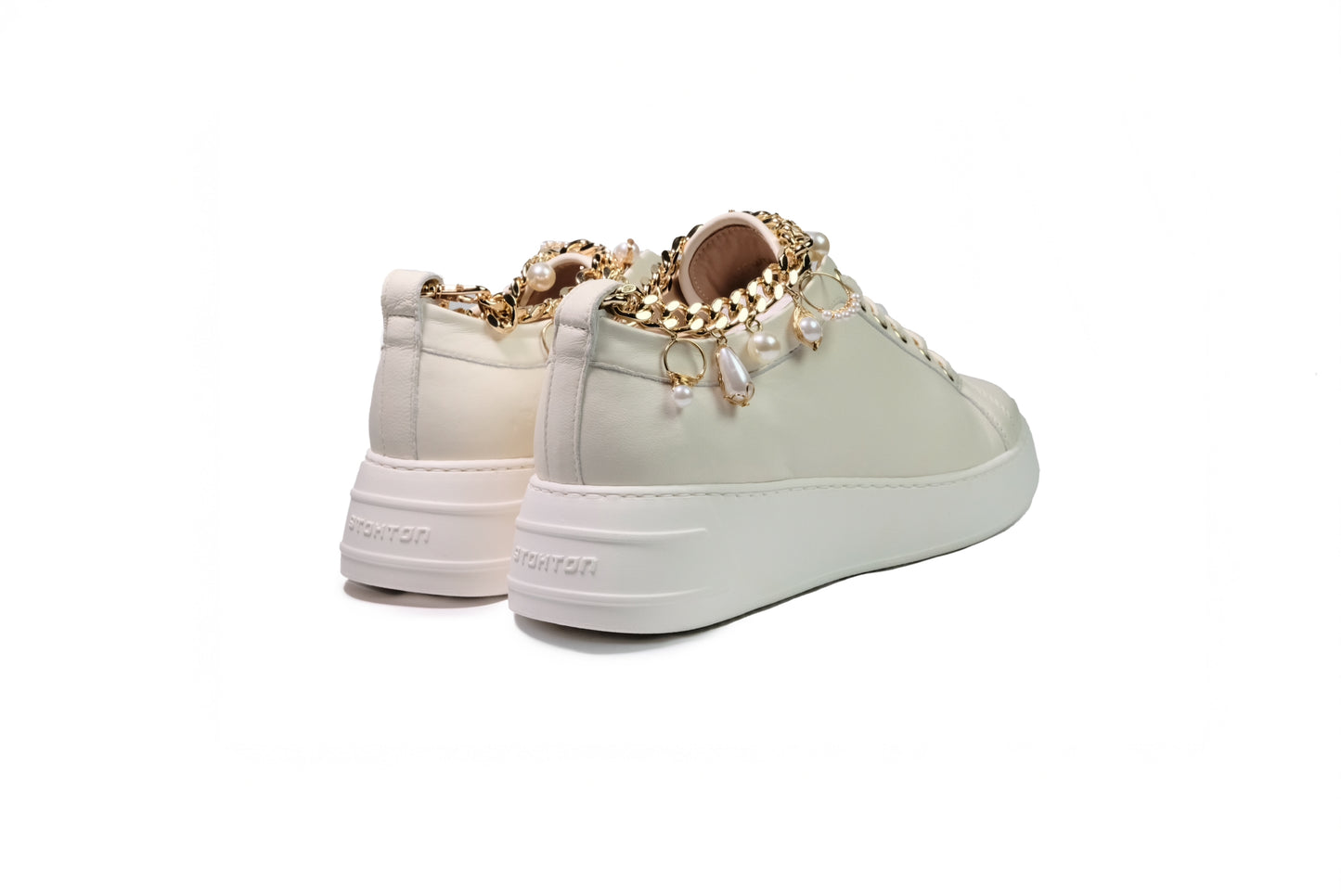 Sneakers in nappa crema con accessorio gioiello alla caviglia “Stokton”