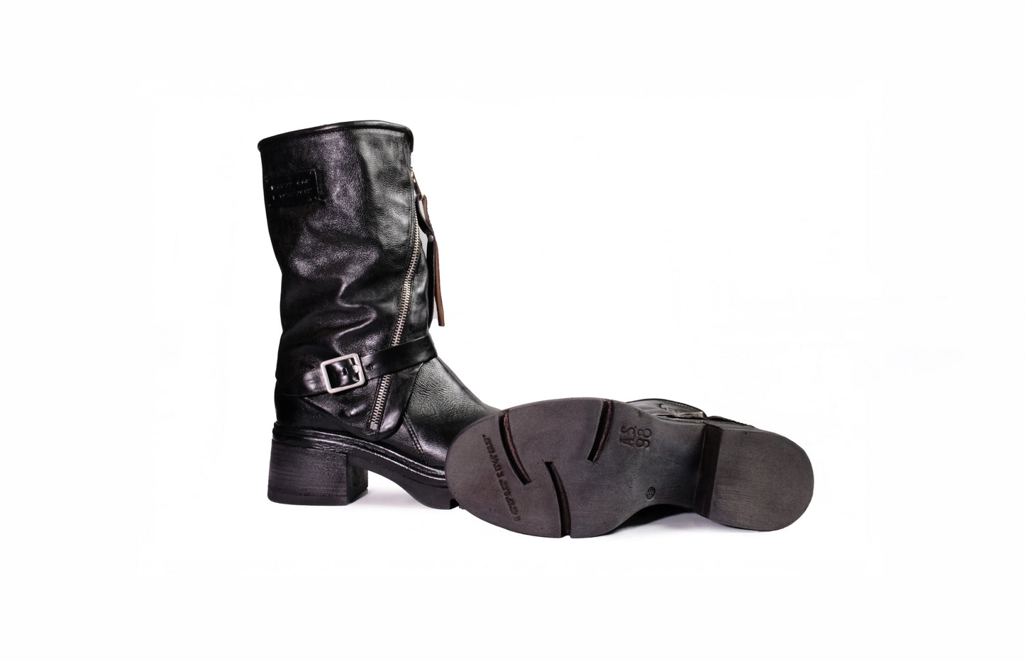Stivaletto in pelle nera con zip obliqua “A.S.98”