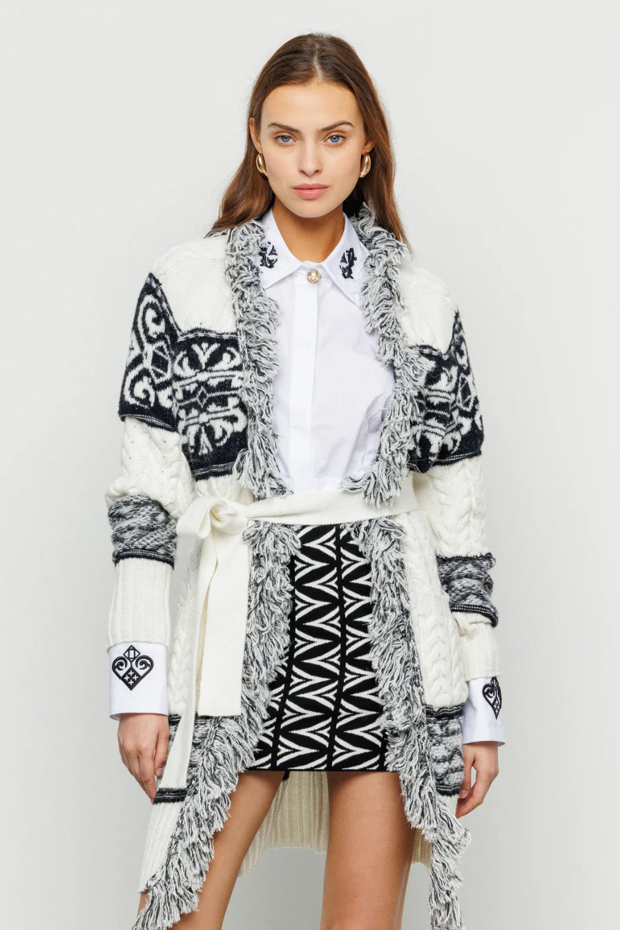 Cardigan in jacquard con lavorazione a trecce e cintura “Akep”