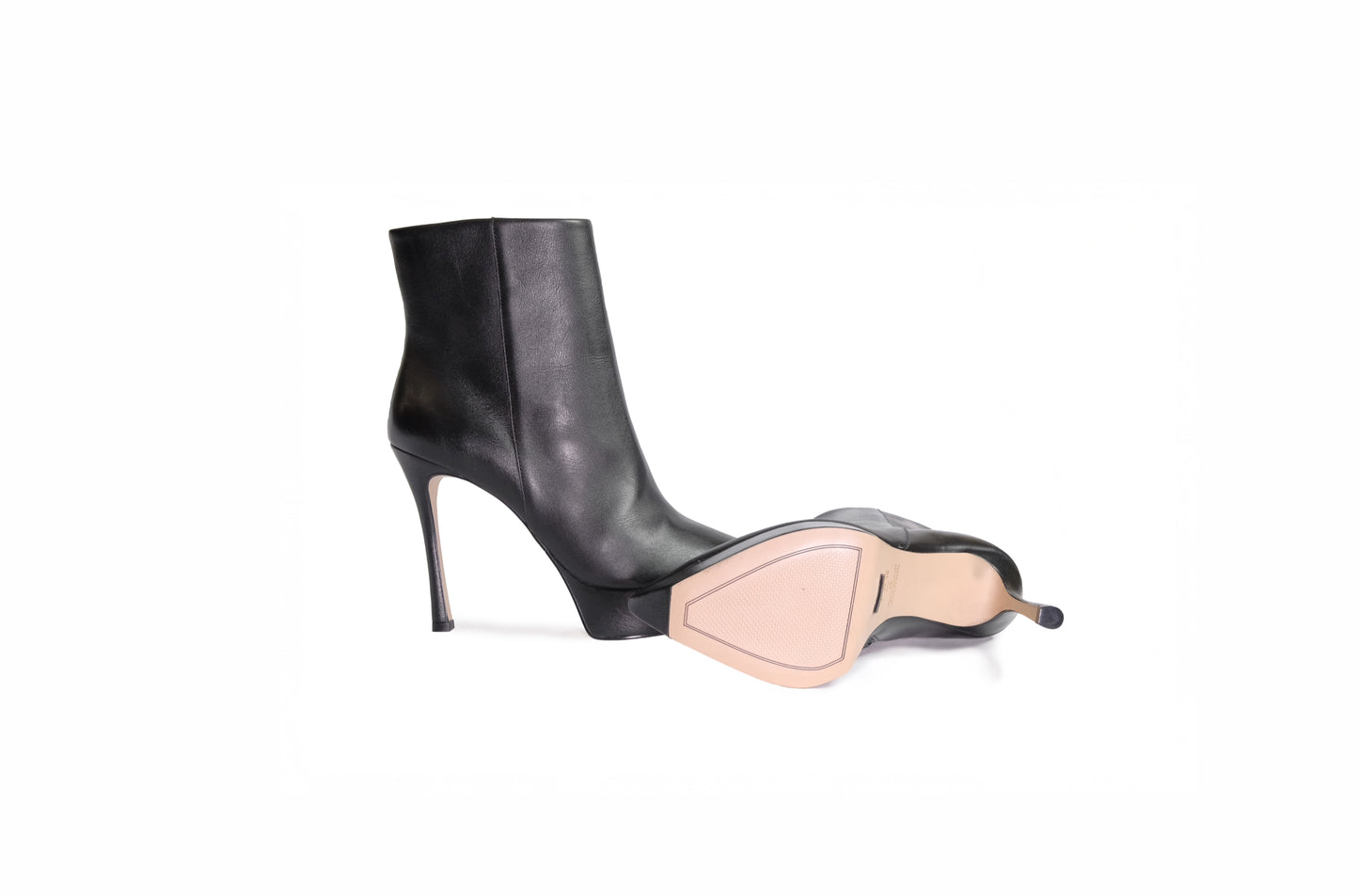 Stivaletto in pelle nera con tacco alto e plateaux “Cecconello”