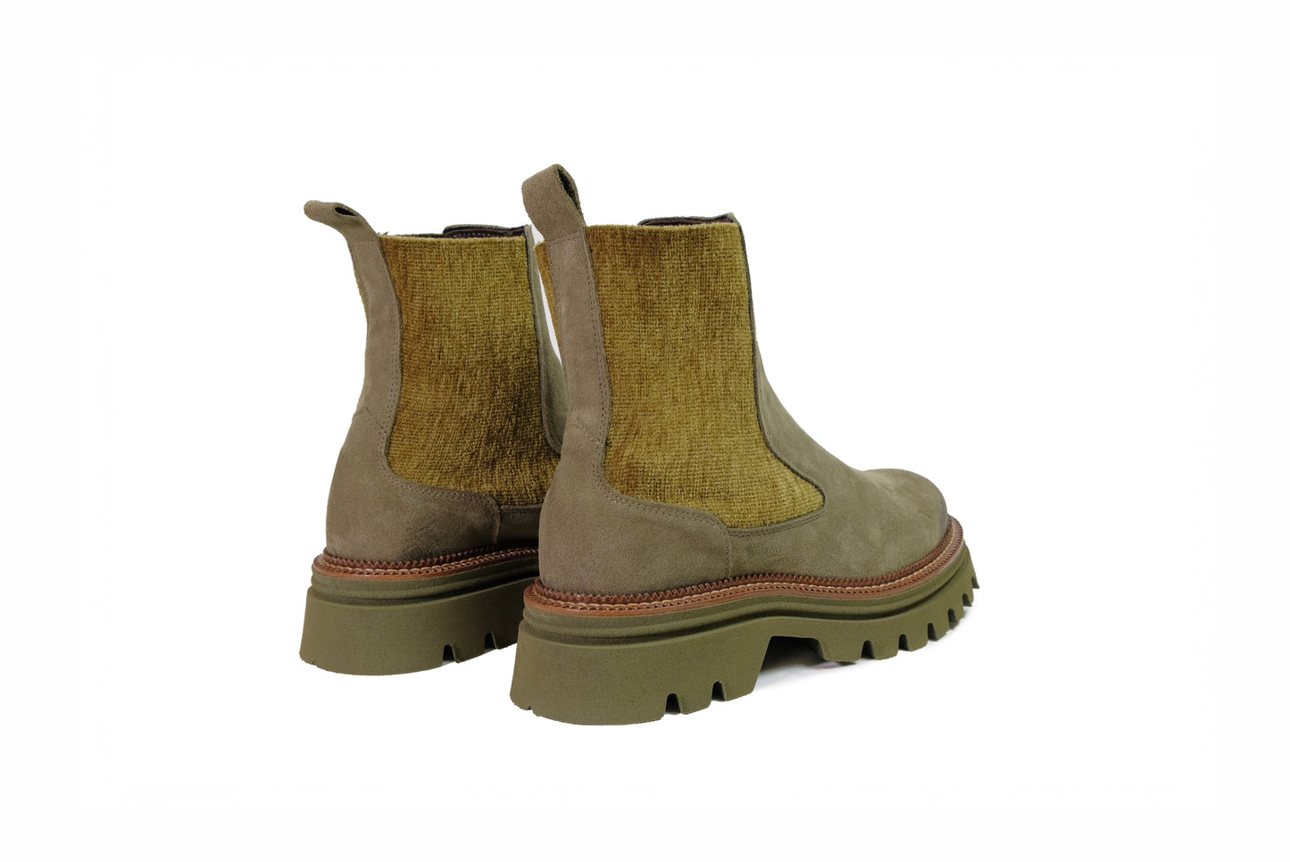 Stivaletto beatles in velour verde “Les Tulipes”