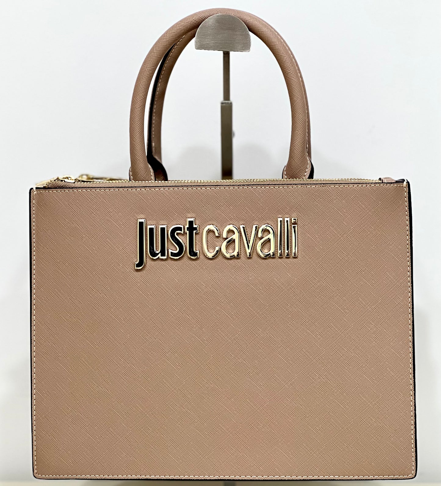 Range b metal lettering “Just Cavalli”